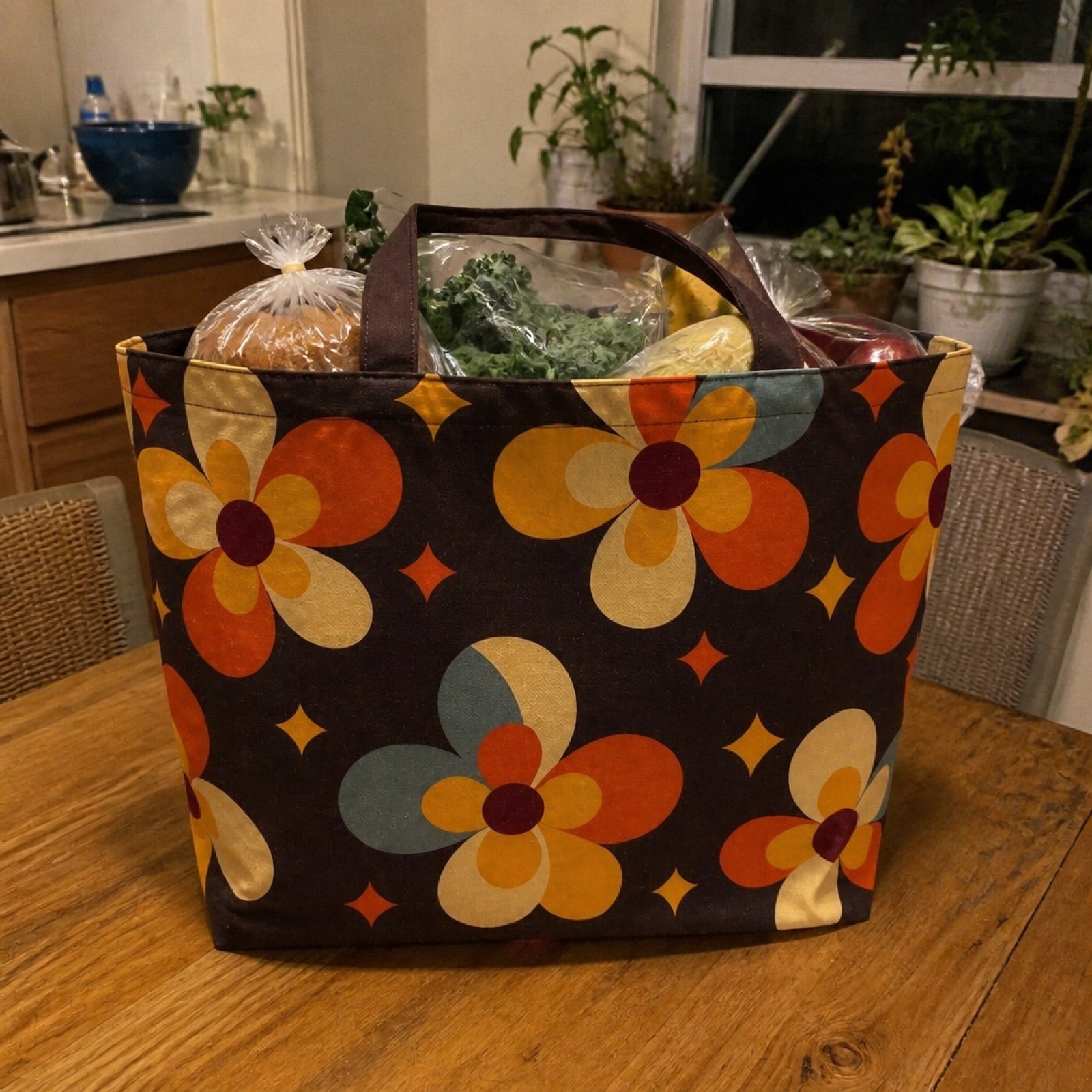 Woven pattern tote bag shown up close