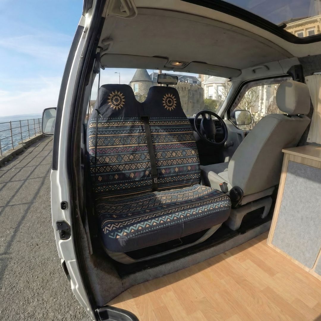 Solara Lima Aztec double front seat cover - navy &amp; orange close-up