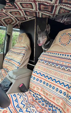 Solara Aria Aztec universal seat cover - cream & red close-up